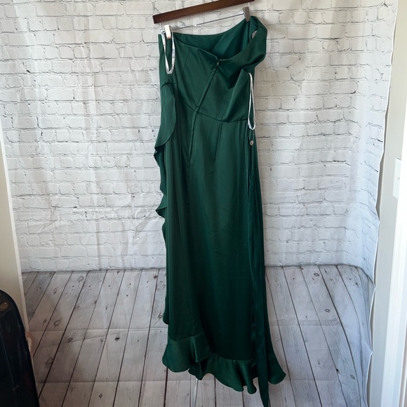 Celebrate DB Studio dark green long ruffled dress size 16 - Picture 10 of 13